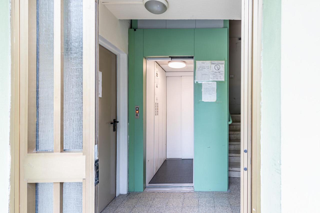 House Maga - By Host4U Apartment Brescia Bagian luar foto