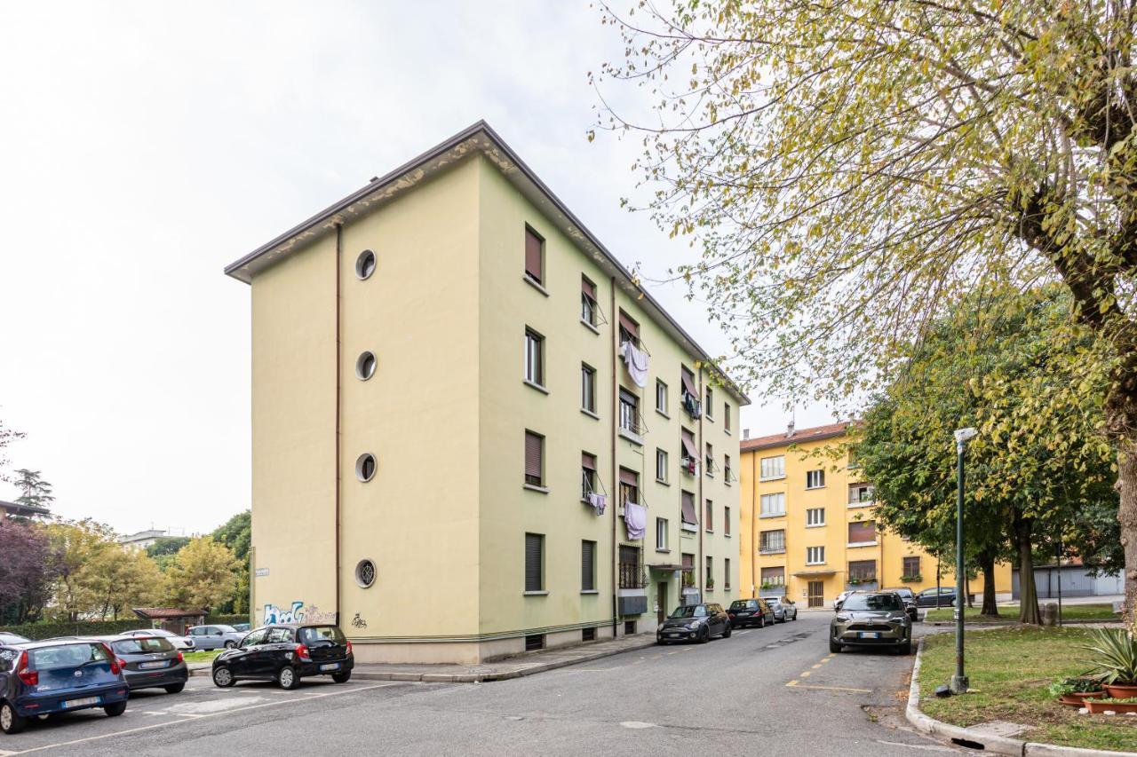 House Maga - By Host4U Apartment Brescia Bagian luar foto